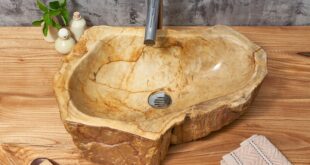 Раковина из речного камня для ванной: преимущества